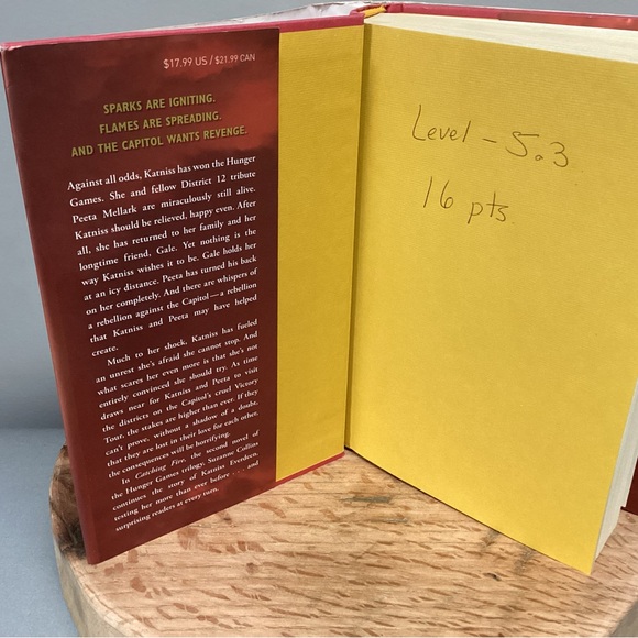 “2/$10” - Catching Fire by Suzanne Collins - The Hunger Games - Hardcover - Picture 4 of 12